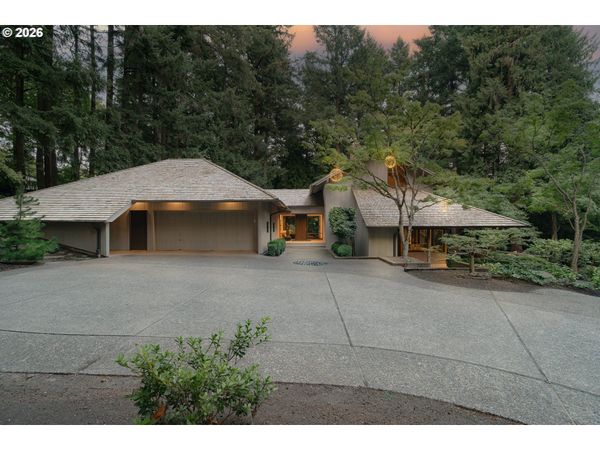 10950 NW LOST PARK DR, Portland, OR 97229