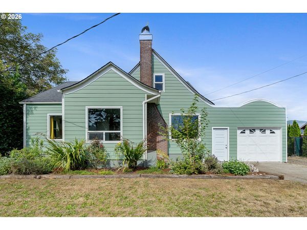 4104 3RD ST, Tillamook, OR 97141