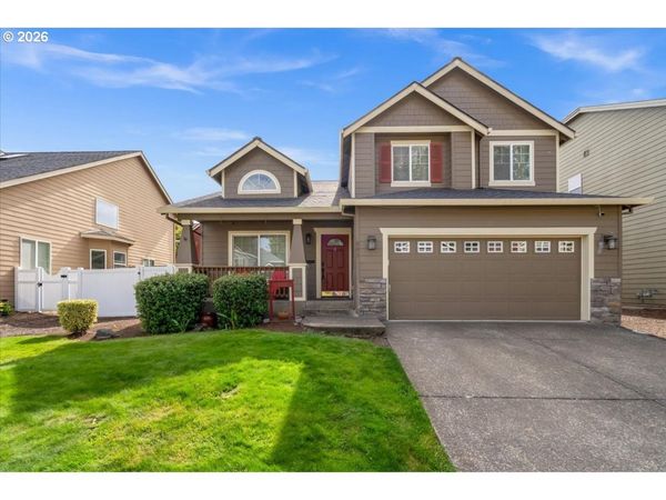 881 N 28TH AVE, Cornelius, OR 97113