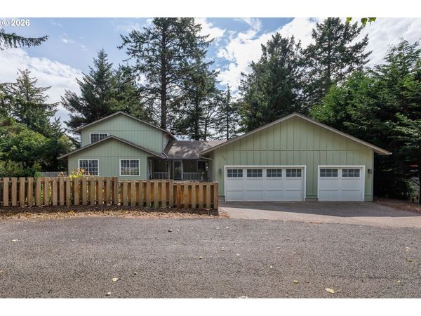 216 NE 56TH ST, Newport, OR 97365