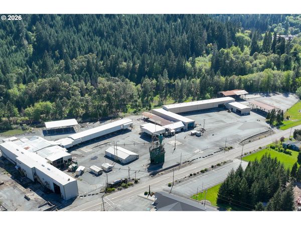 2732 GLENDALE VALLEY RD, Glendale, OR 97442