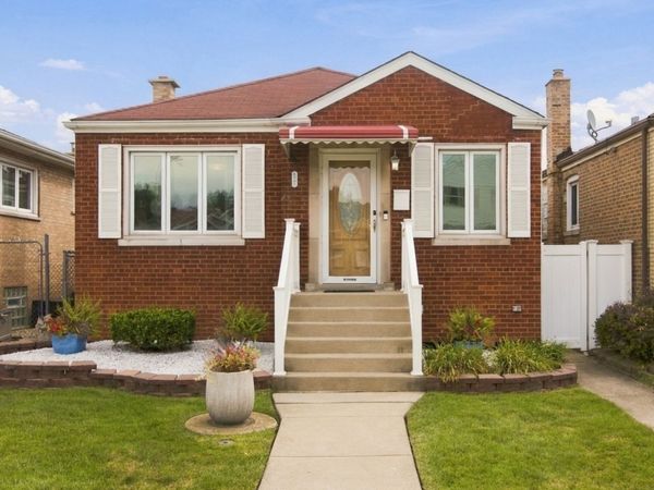 6005 S Mayfield Avenue , Chicago, IL 60638