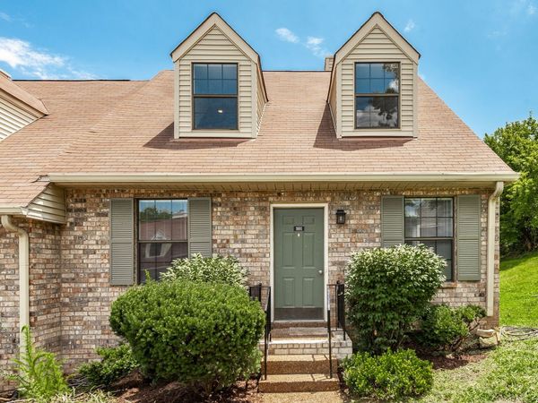 101 Deerpoint Ln , Hendersonville, TN 37075