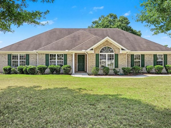 21526 Silver Oaks Circle, Athens, AL 35613