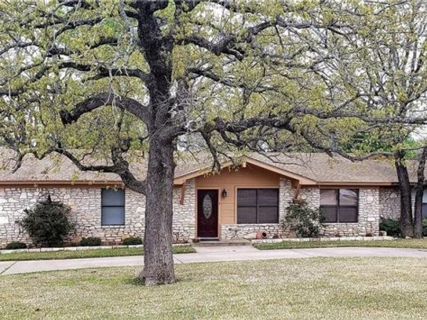 603 River Oaks Drive , Gatesville, TX 76528