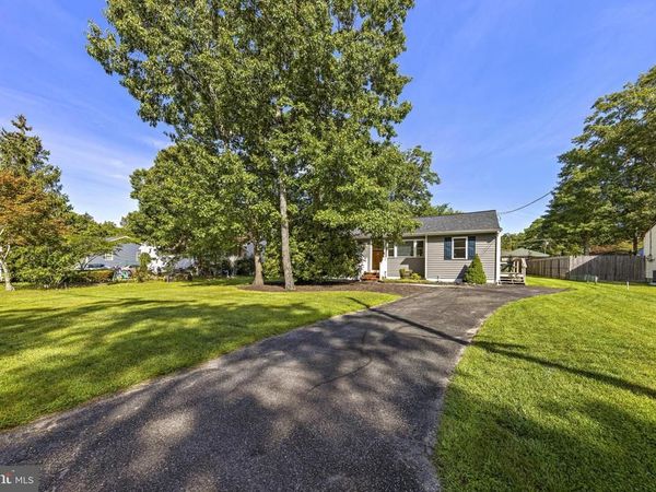 211 3RD AVENUE, TUCKERTON, NJ 08087
