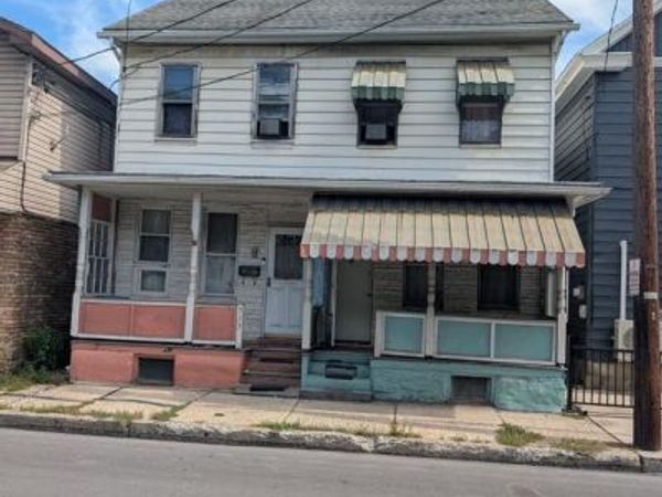 533 N RAILROAD STREET , TAMAQUA, PA 18252