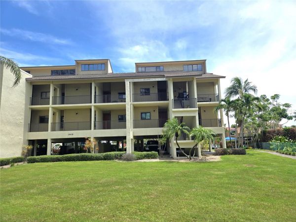 3905 MARINERS WALK , Unit 826, CORTEZ, FL 34215