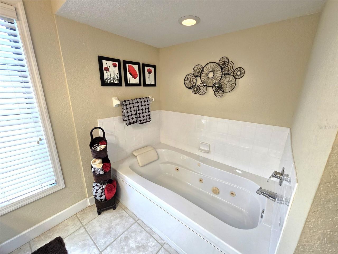 3905 Mariners Walk , Unit 826, Cortez, FL 34215 Photo