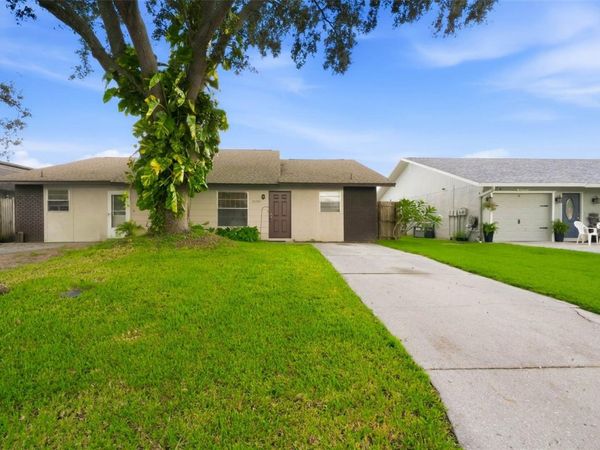 22795 PENNY LOOP , LAND O LAKES, FL 34639