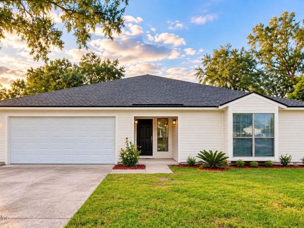 8371 CROSS TIMBERS Drive E, Jacksonville, FL 32244