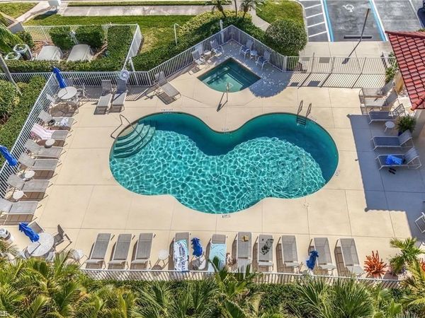 2770 Cypress Trace CIR , Unit 2423R, NAPLES, FL 34119