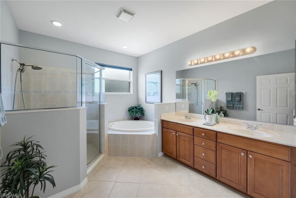 20616 Larino Loop, Estero, FL 33928 Photo
