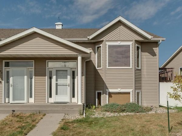 4793 HARVEST Drive S, Fargo, ND 58104