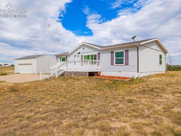 6015 Peerless Farms Road, Peyton, CO 80831