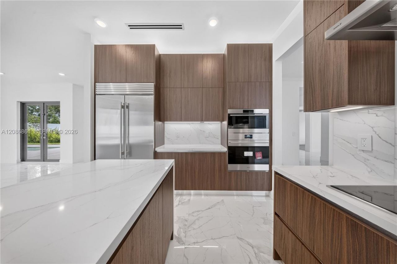 19638 NE 14th Ave , Unit 19638, Miami, FL 33179 Photo