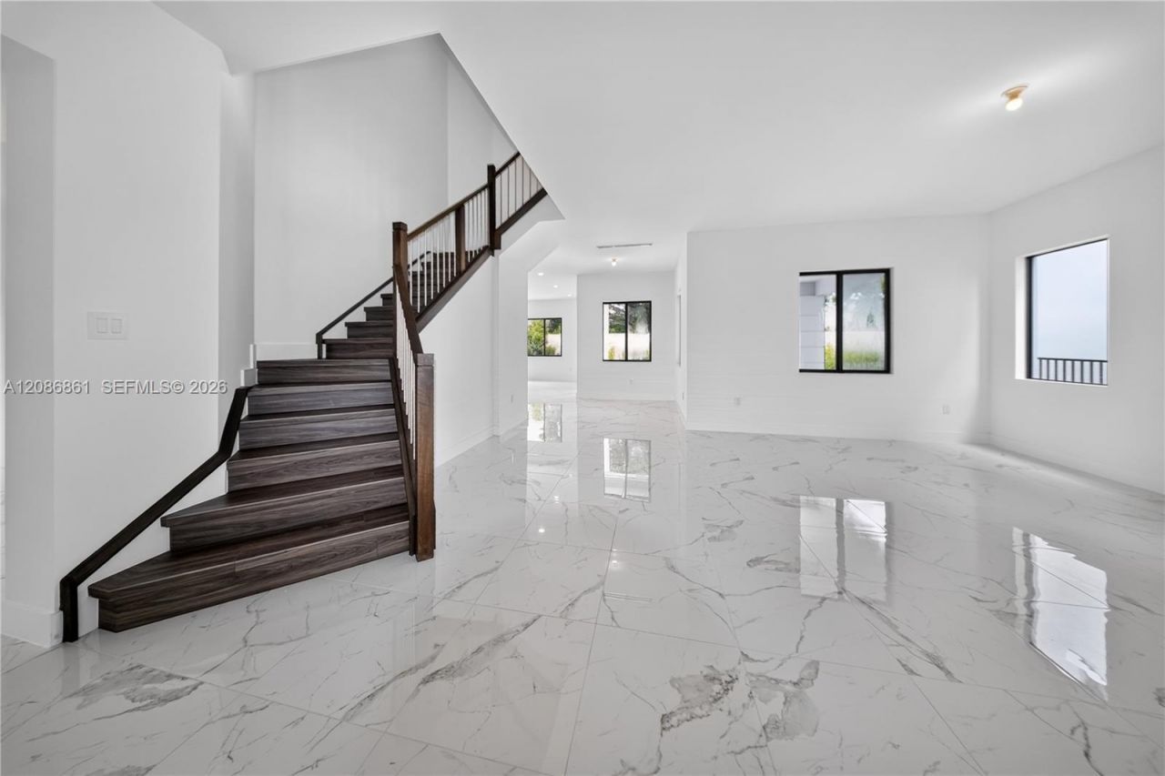 19638 NE 14th Ave , Unit 19638, Miami, FL 33179 Photo