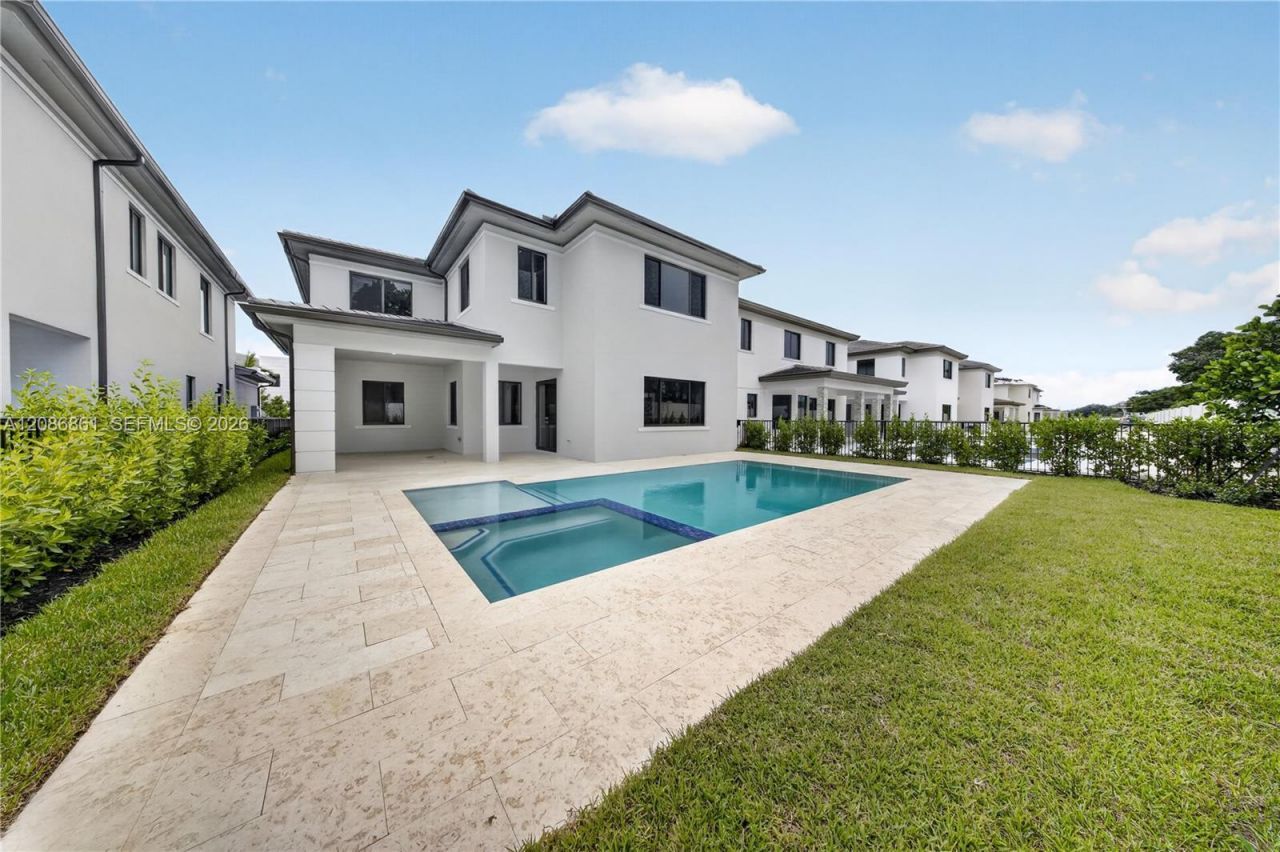 19638 NE 14th Ave , Unit 19638, Miami, FL 33179 Photo