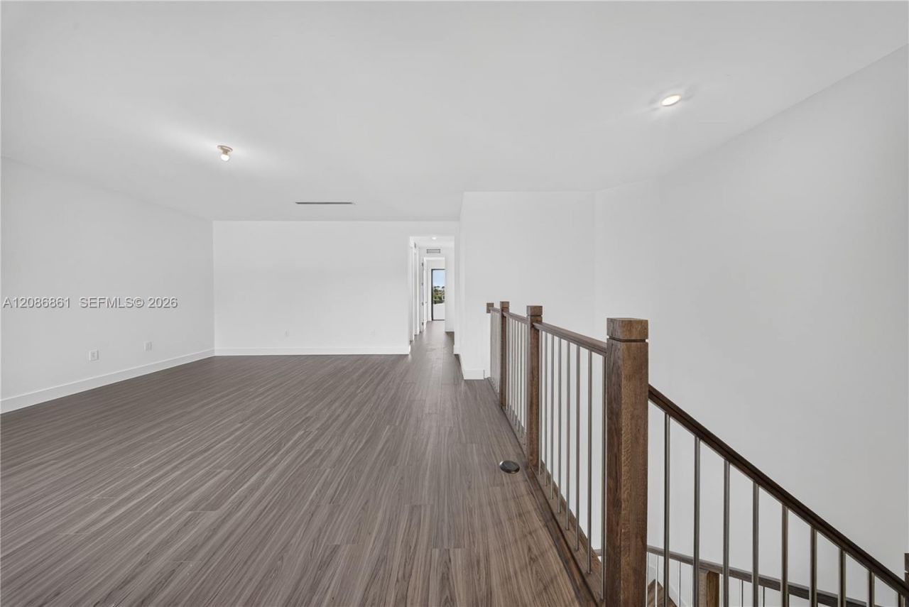 19638 NE 14th Ave , Unit 19638, Miami, FL 33179 Photo