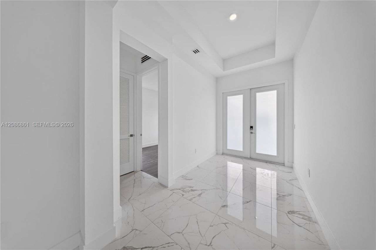 19638 NE 14th Ave , Unit 19638, Miami, FL 33179 Photo