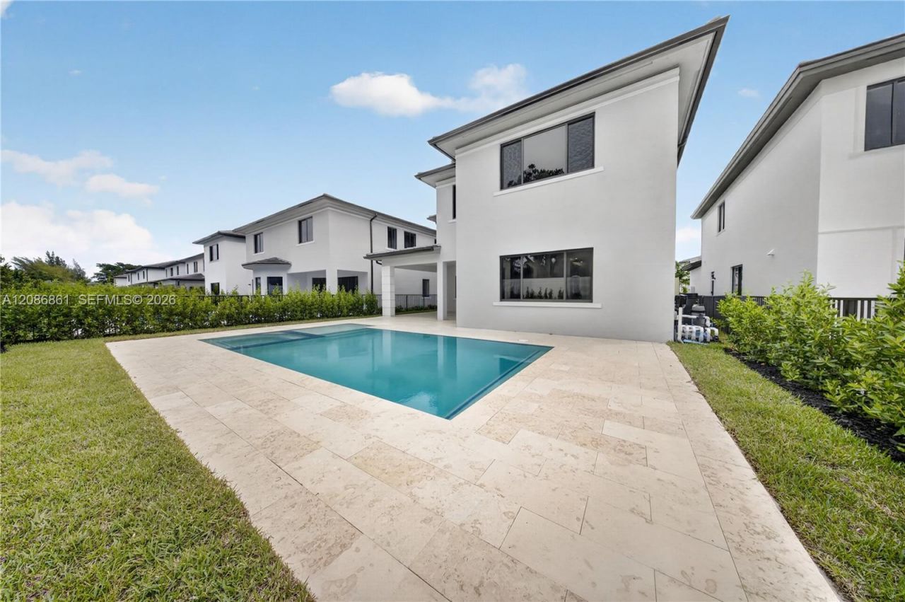 19638 NE 14th Ave , Unit 19638, Miami, FL 33179 Photo