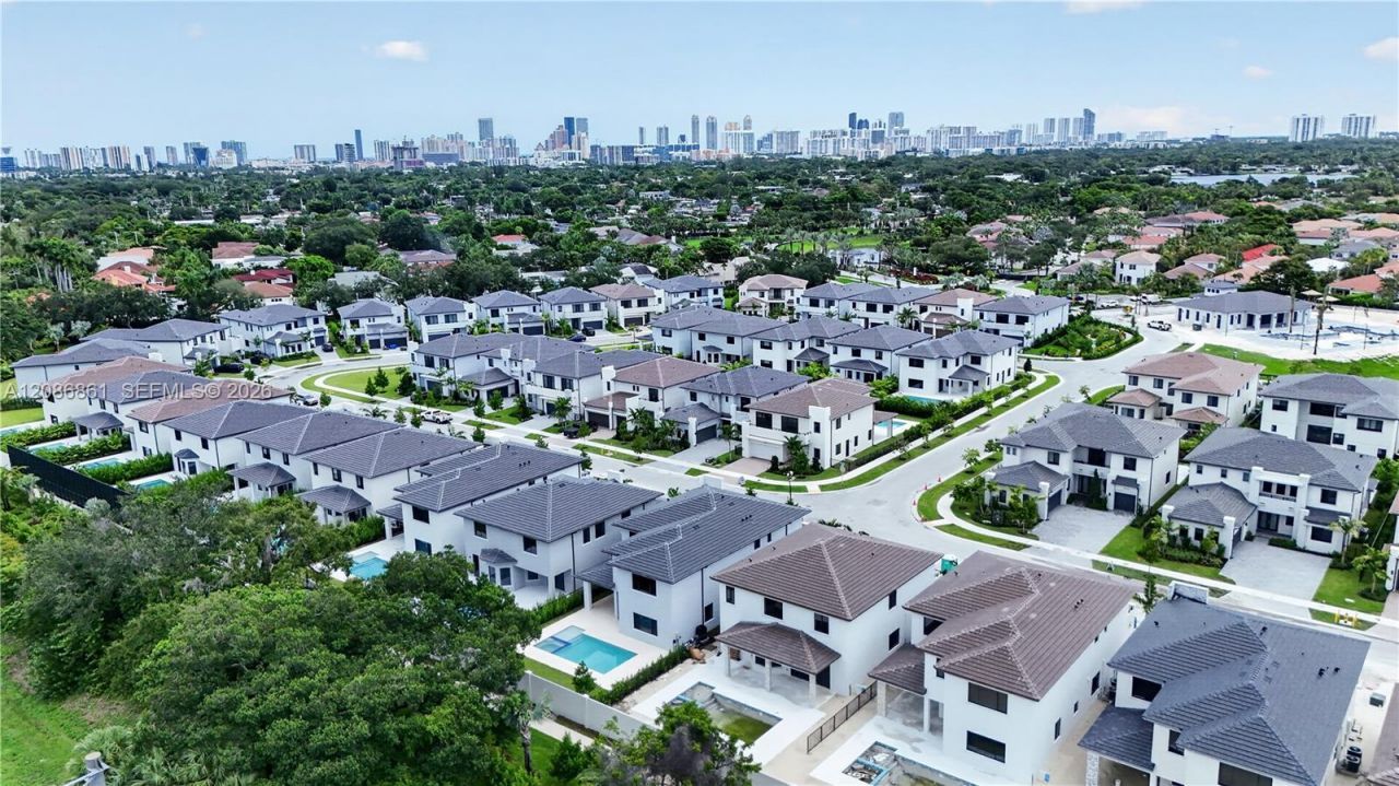 19638 NE 14th Ave , Unit 19638, Miami, FL 33179 Photo
