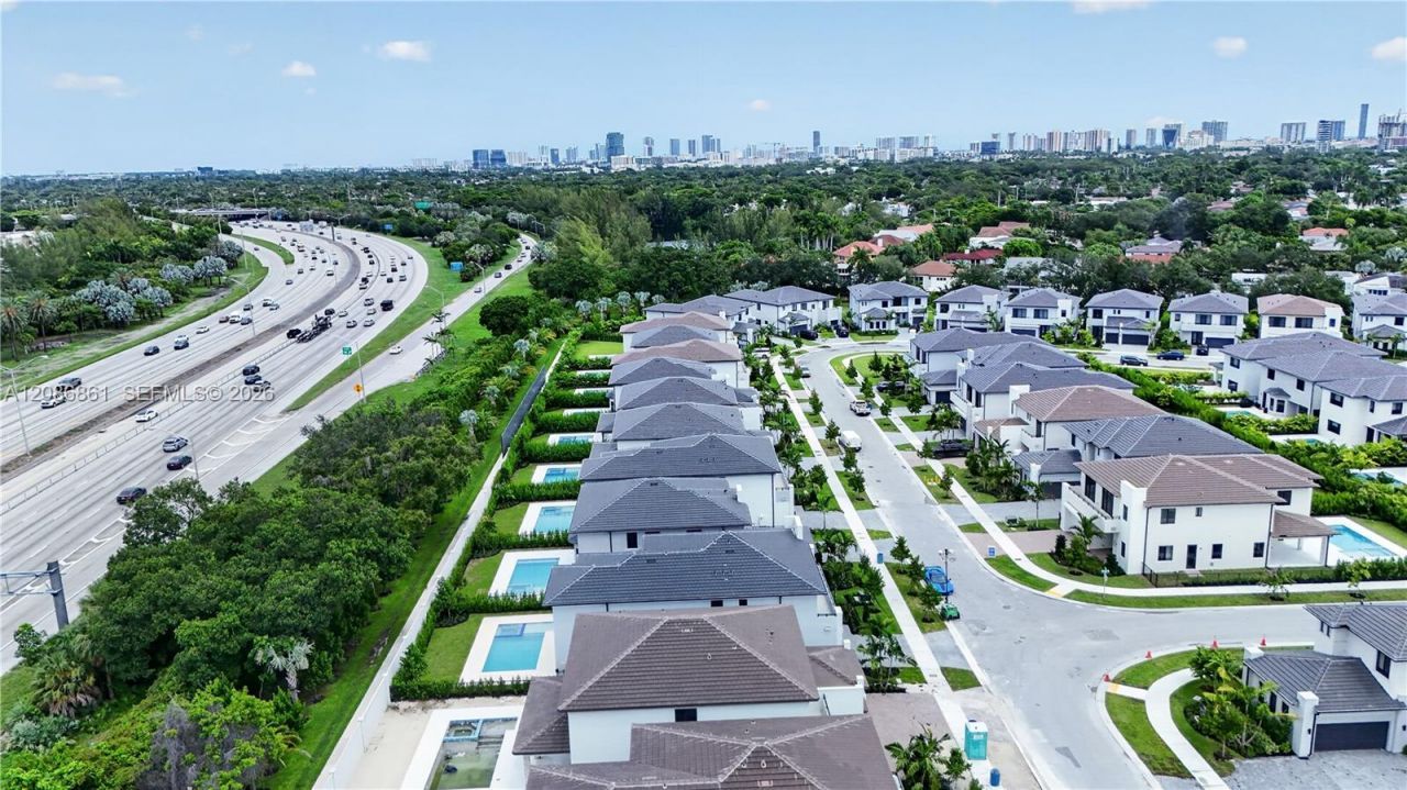 19638 NE 14th Ave , Unit 19638, Miami, FL 33179 Photo
