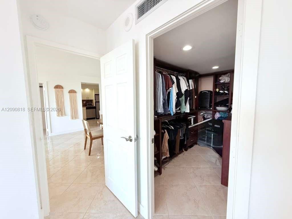 251 174th St , Unit 1712, Sunny Isles Beach, FL 33160 Photo