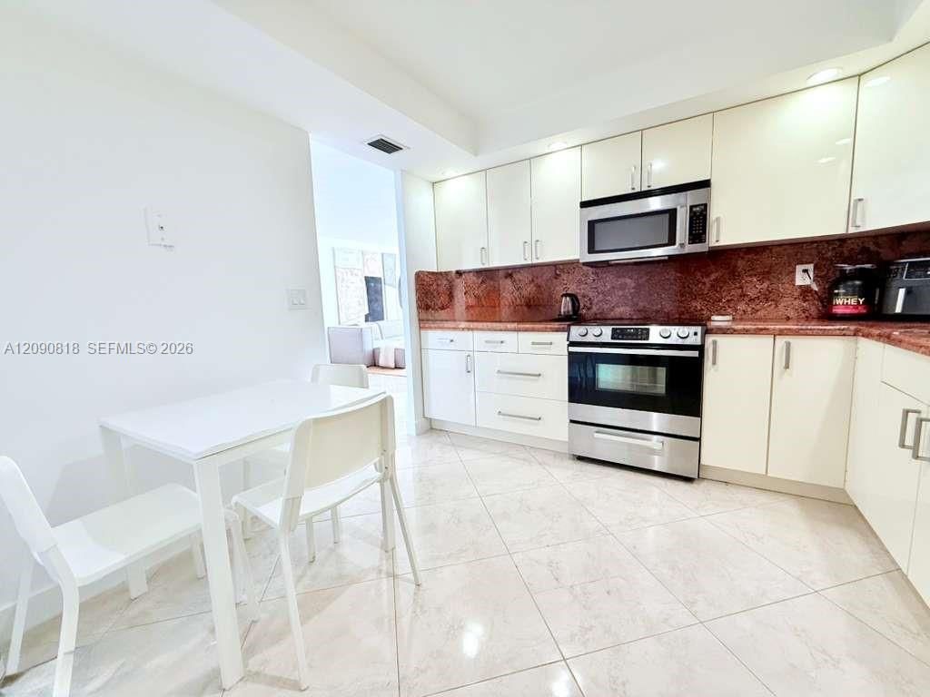 251 174th St , Unit 1712, Sunny Isles Beach, FL 33160 Photo