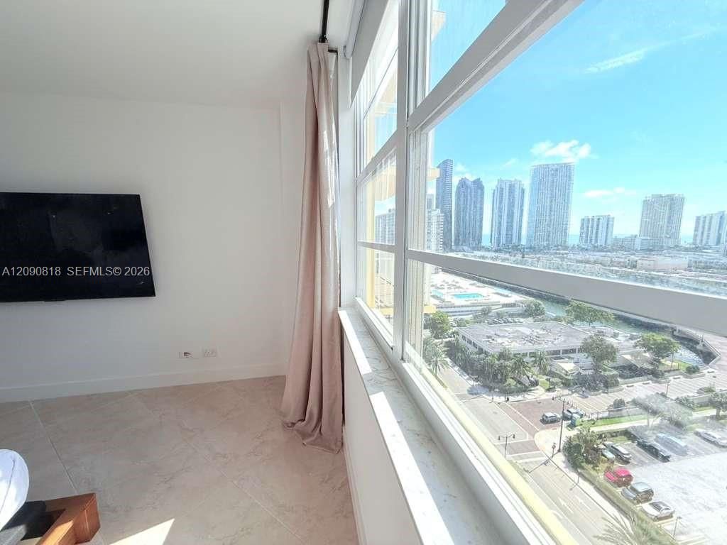 251 174th St , Unit 1712, Sunny Isles Beach, FL 33160 Photo