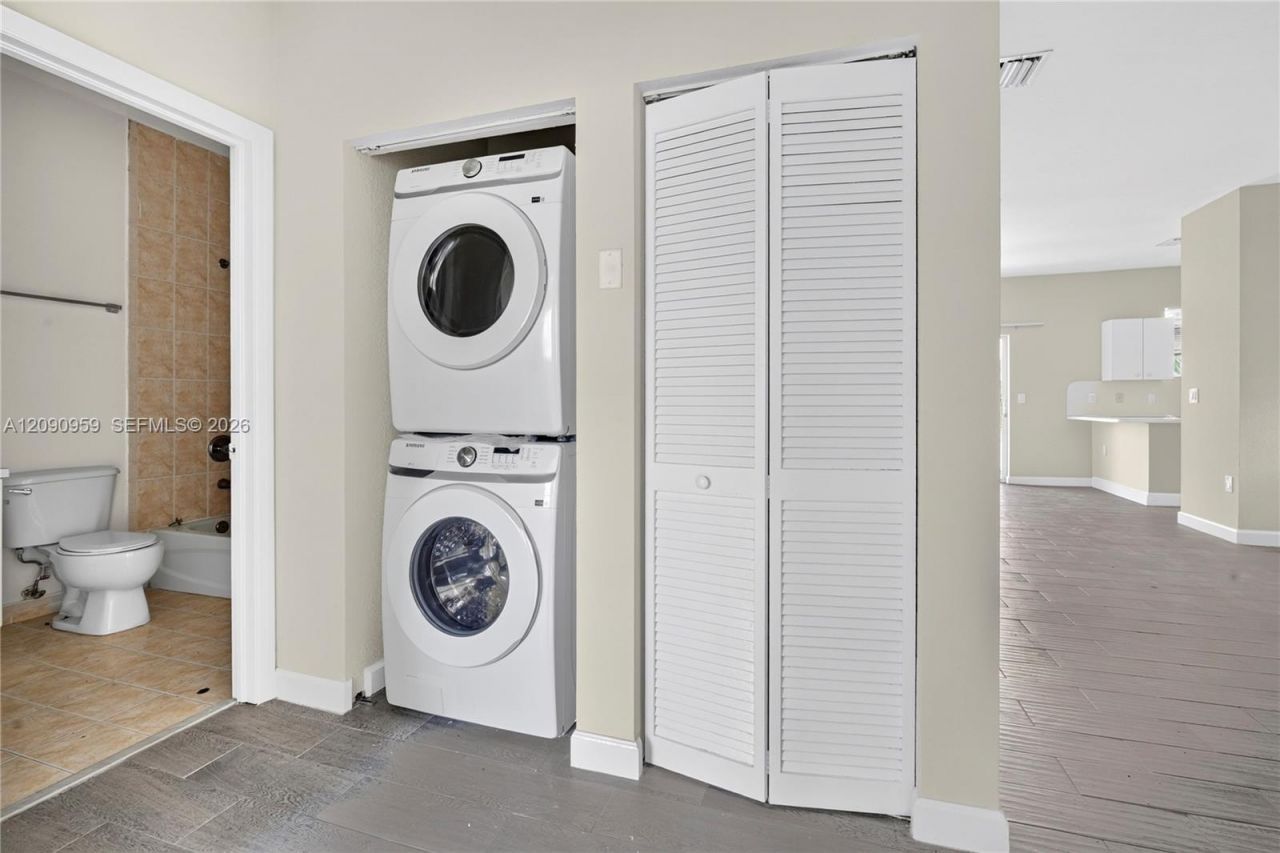 2665 NE 4th St , Unit 204, Homestead, FL 33033 Photo