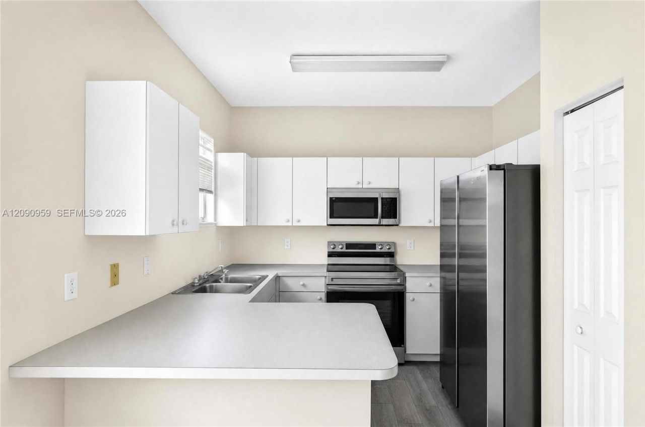 2665 NE 4th St , Unit 204, Homestead, FL 33033 Photo