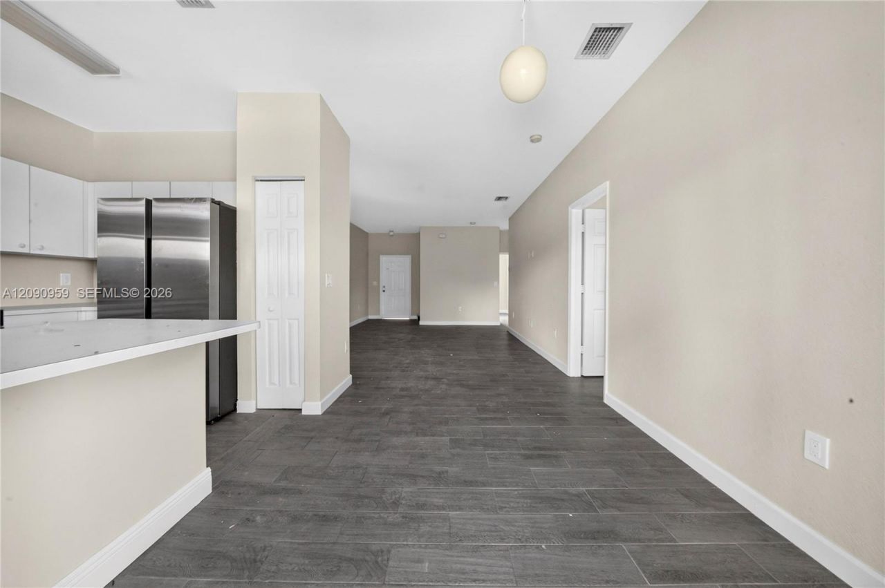 2665 NE 4th St , Unit 204, Homestead, FL 33033 Photo