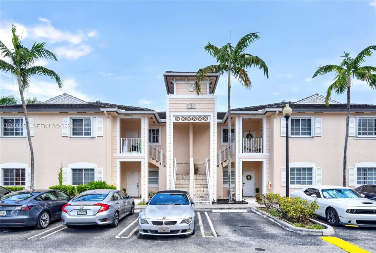 2665 NE 4th St , Unit 204, Homestead, FL 33033 Photo