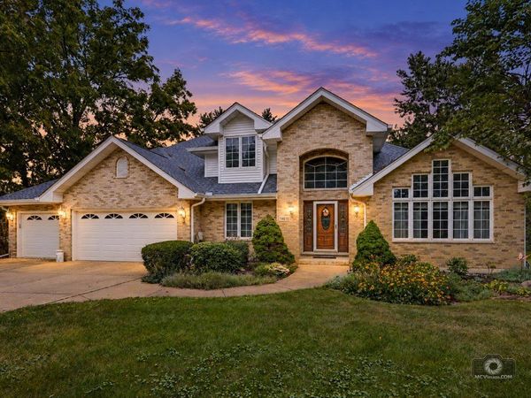 14615 W Hickory Avenue , Lemont, IL 60439