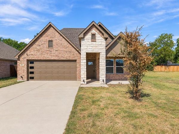 804 S Adelaide Street, Terrell, TX 75160