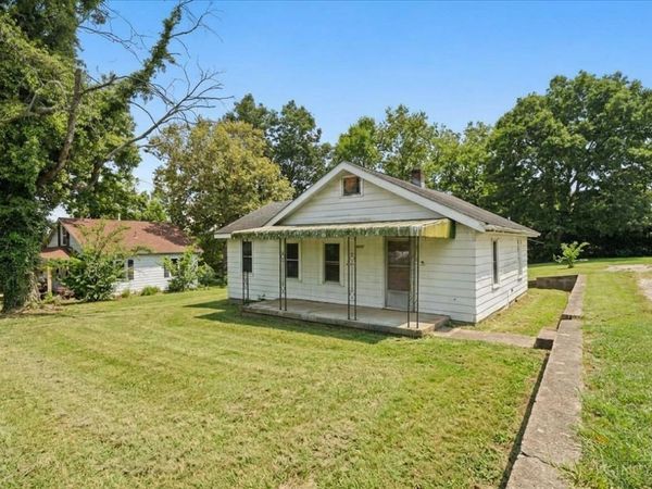 2307 Middletown Eaton Road, Middletown, OH 45042