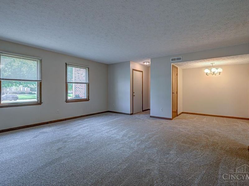 650 Leo Drive, Hamilton, OH 45013 Photo 4