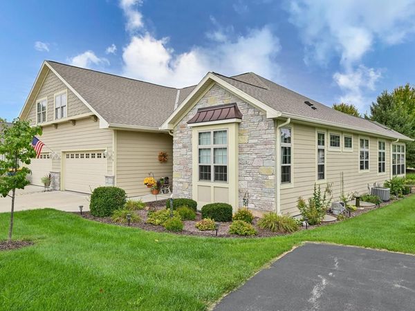 918 Foxland PLACE, Unit 30, West Bend, WI 53095