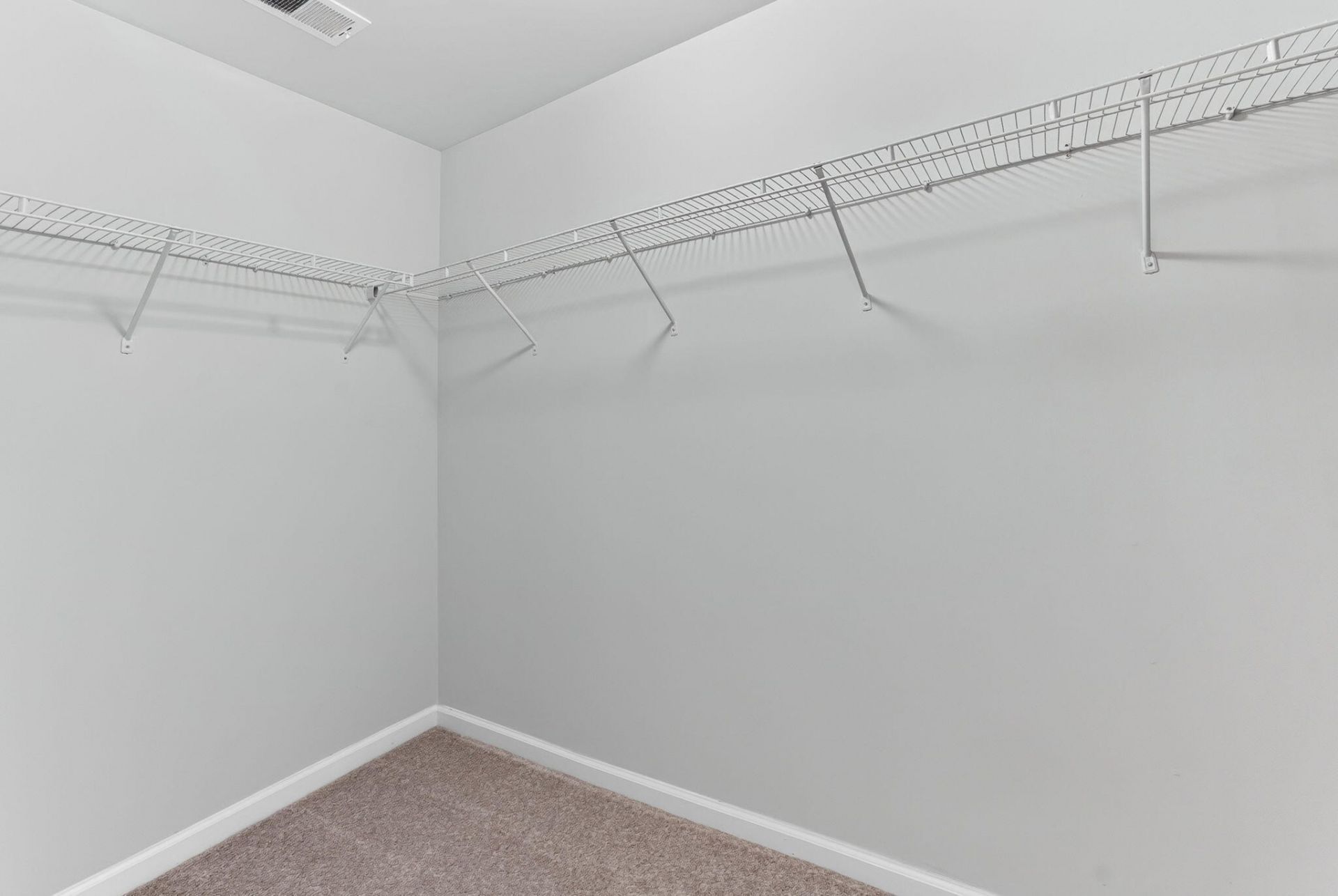 9674 Roseberry Street Photo 25