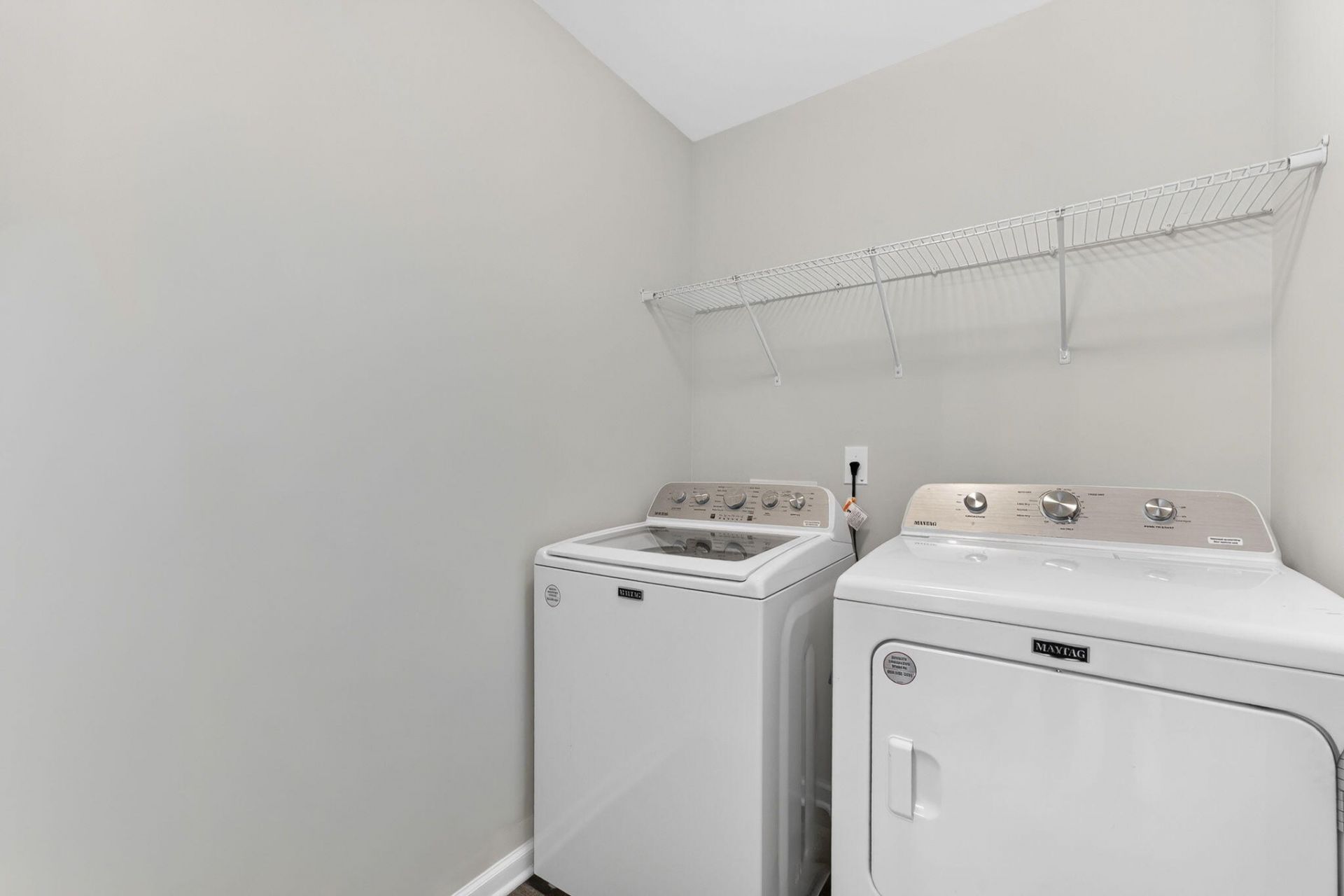 9674 Roseberry Street Photo 35