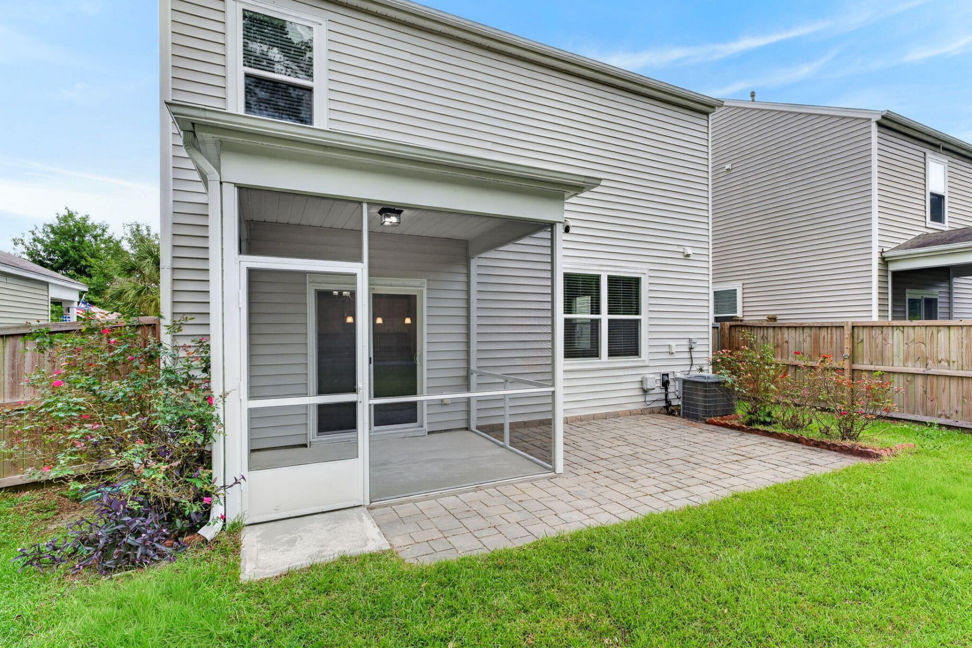 9674 Roseberry Street Photo 40