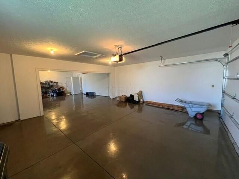 4000 Ritamarie Drive , Columbus, OH 43220 Photo 23