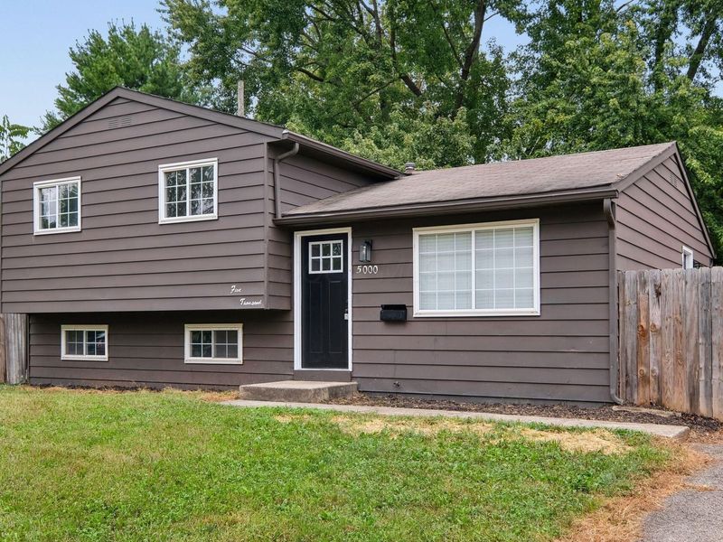 5000 Albany Drive , Columbus, OH 43232 Photo 2