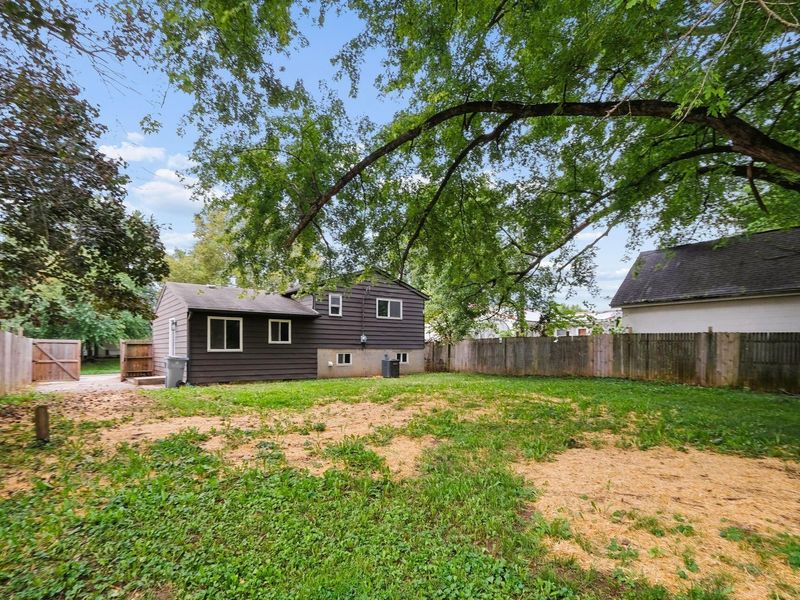 5000 Albany Drive , Columbus, OH 43232 Photo 20