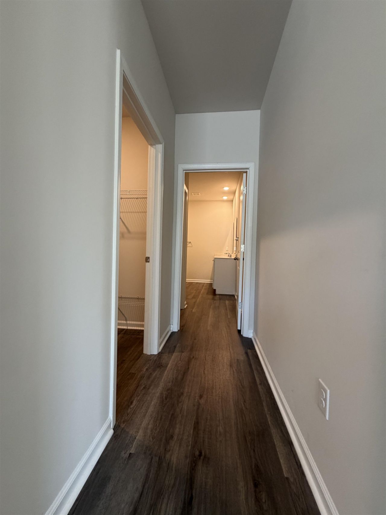 511 Meadowgrass Ct.  Photo 10