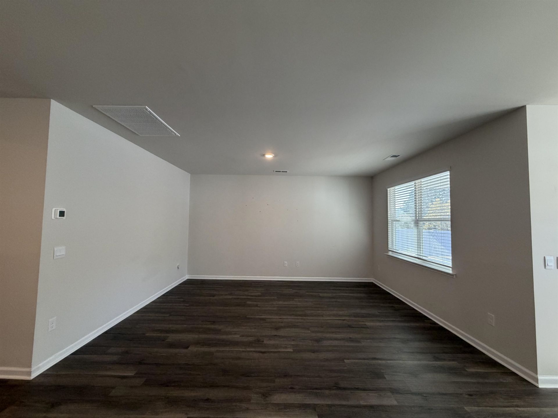 511 Meadowgrass Ct.  Photo 4