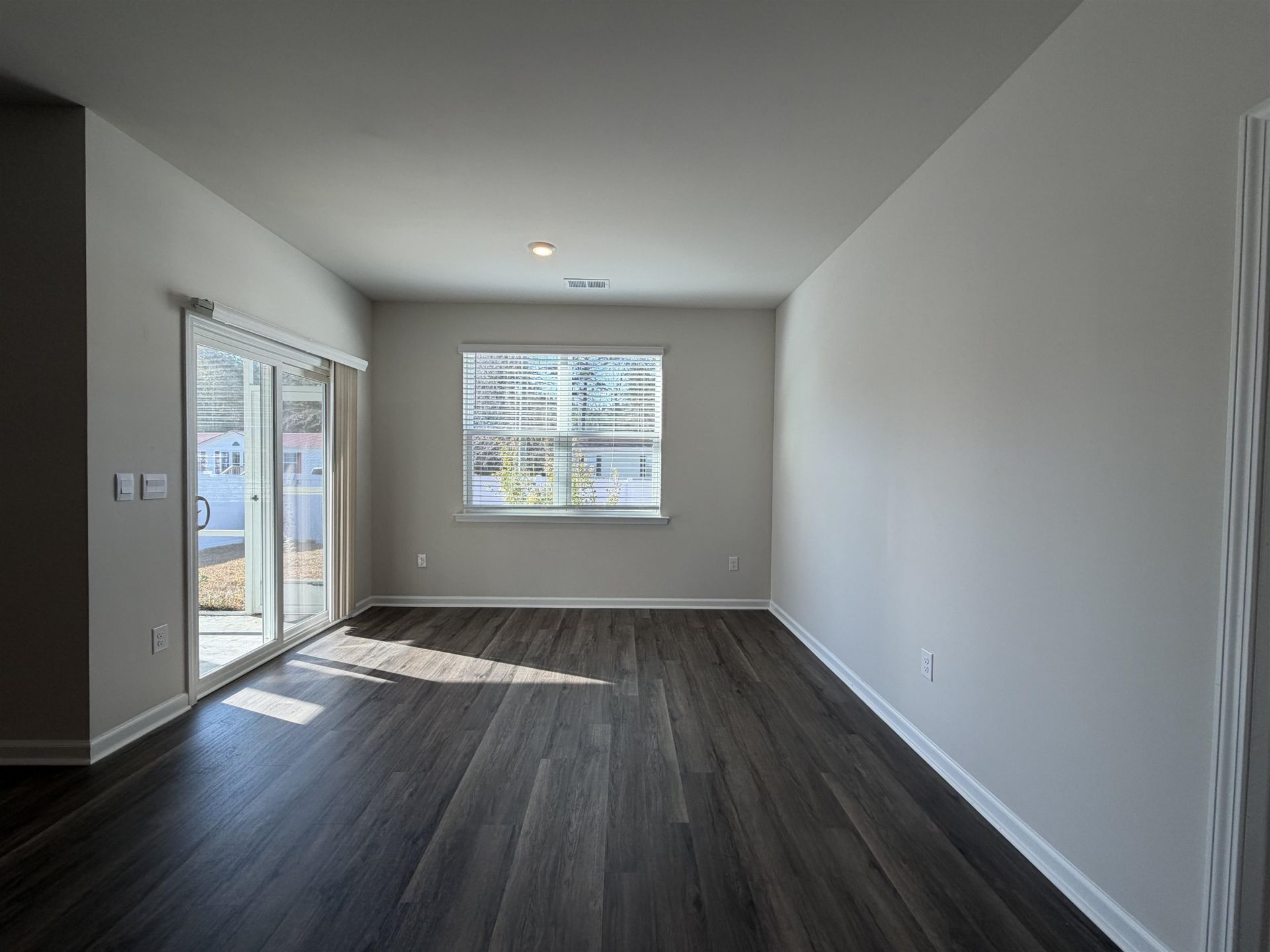 511 Meadowgrass Ct.  Photo 8