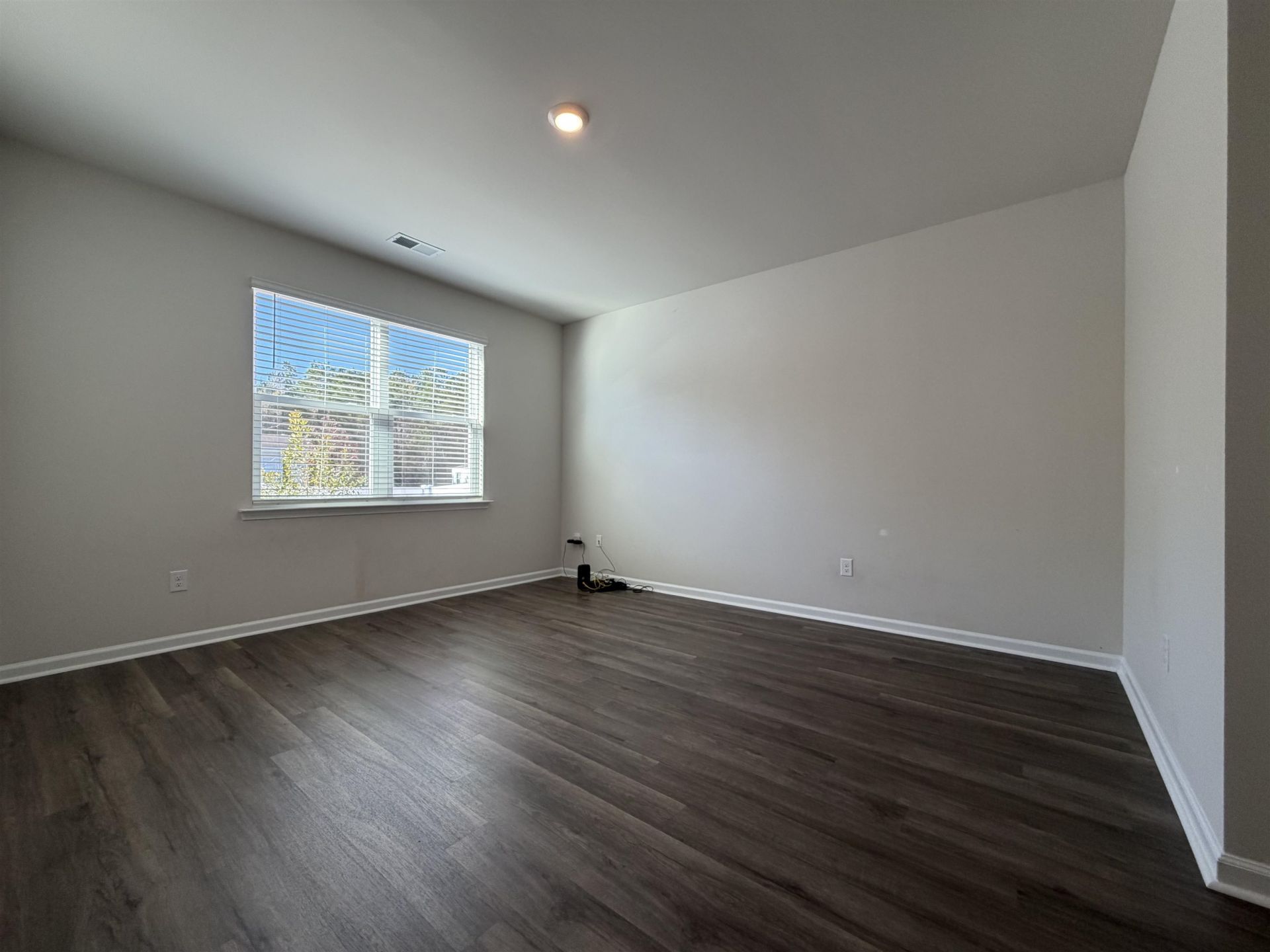 511 Meadowgrass Ct.  Photo 9