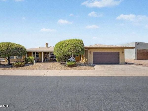 2205 N Nicklaus Drive, Mesa, AZ 85215